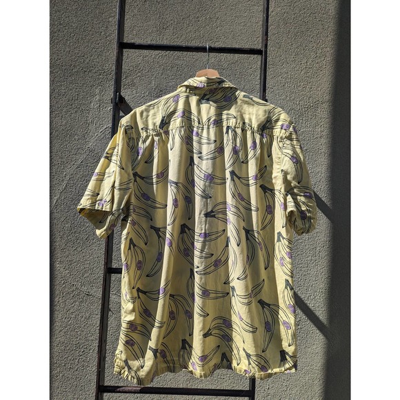 UO Banana Short Sleeve Button-Down Shirt Men's L - Picture 5 of 5